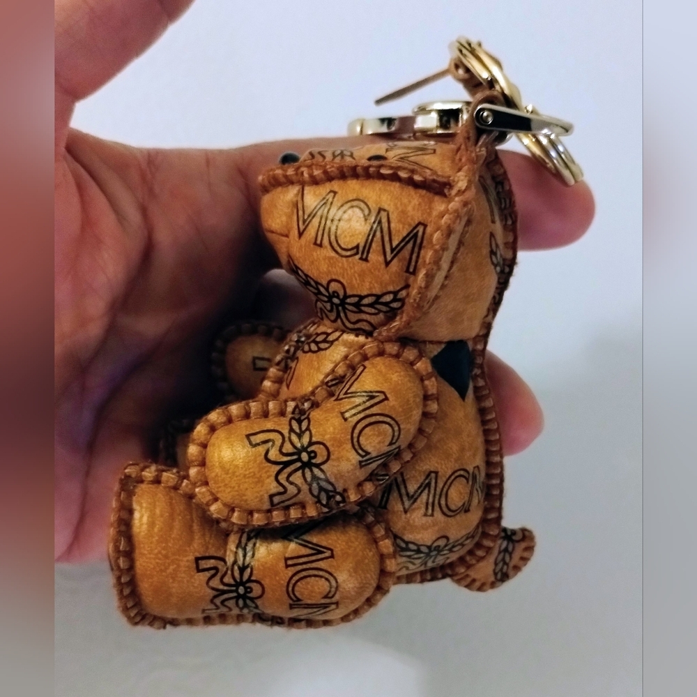 MCM Bear Bag Charm Cognac - Picture 3 of 10